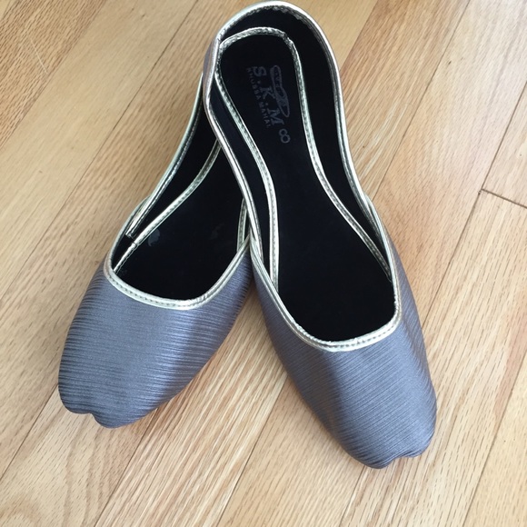 BN silky grey flats, handmade, khussa jutti - Picture 3 of 6